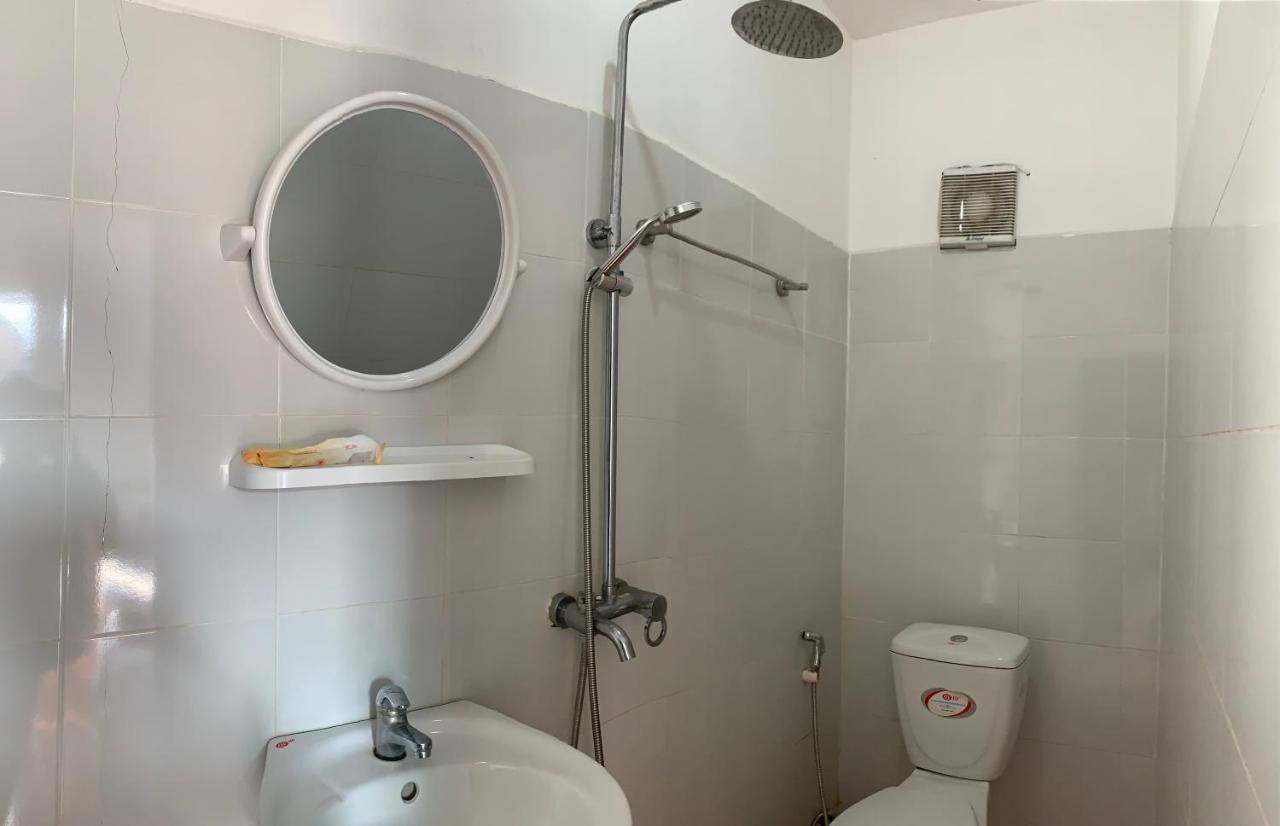 Vang Vieng Lily Backpackers Hostel Екстериор снимка