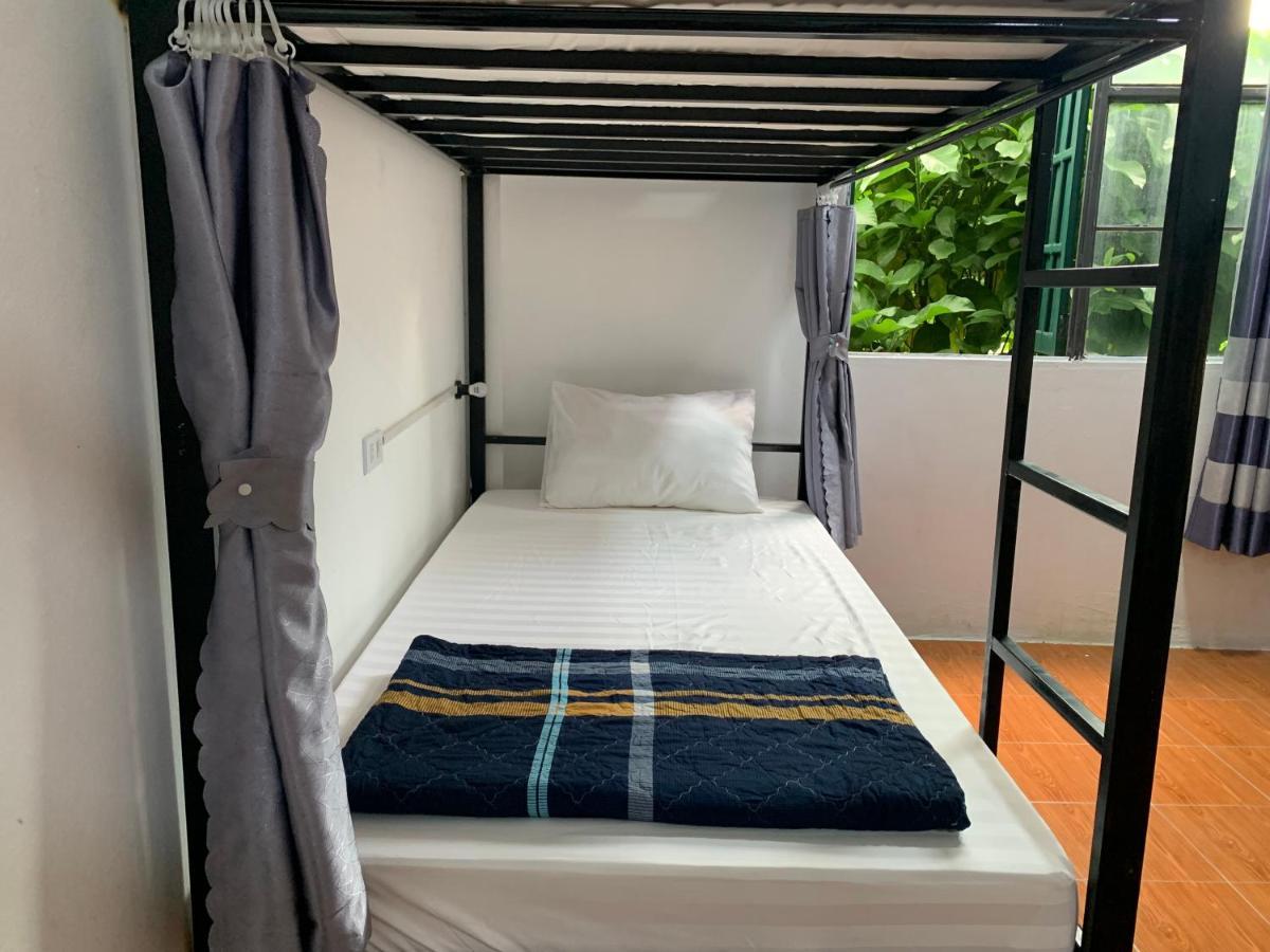 Vang Vieng Lily Backpackers Hostel Екстериор снимка