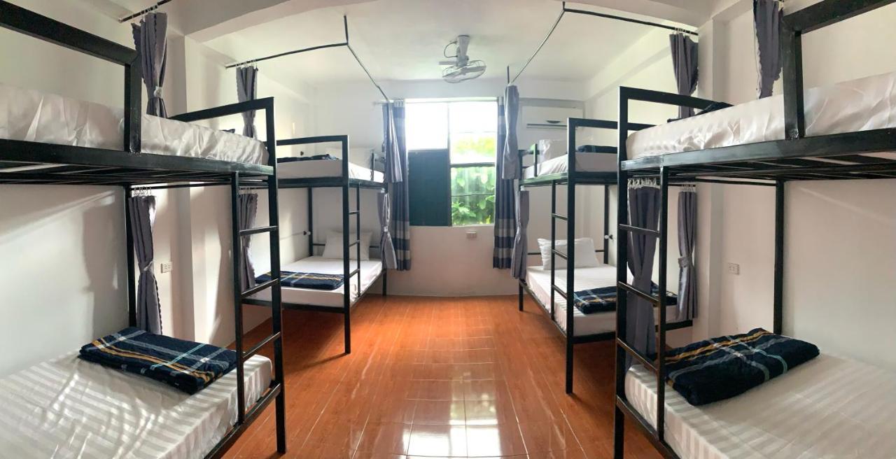 Vang Vieng Lily Backpackers Hostel Екстериор снимка