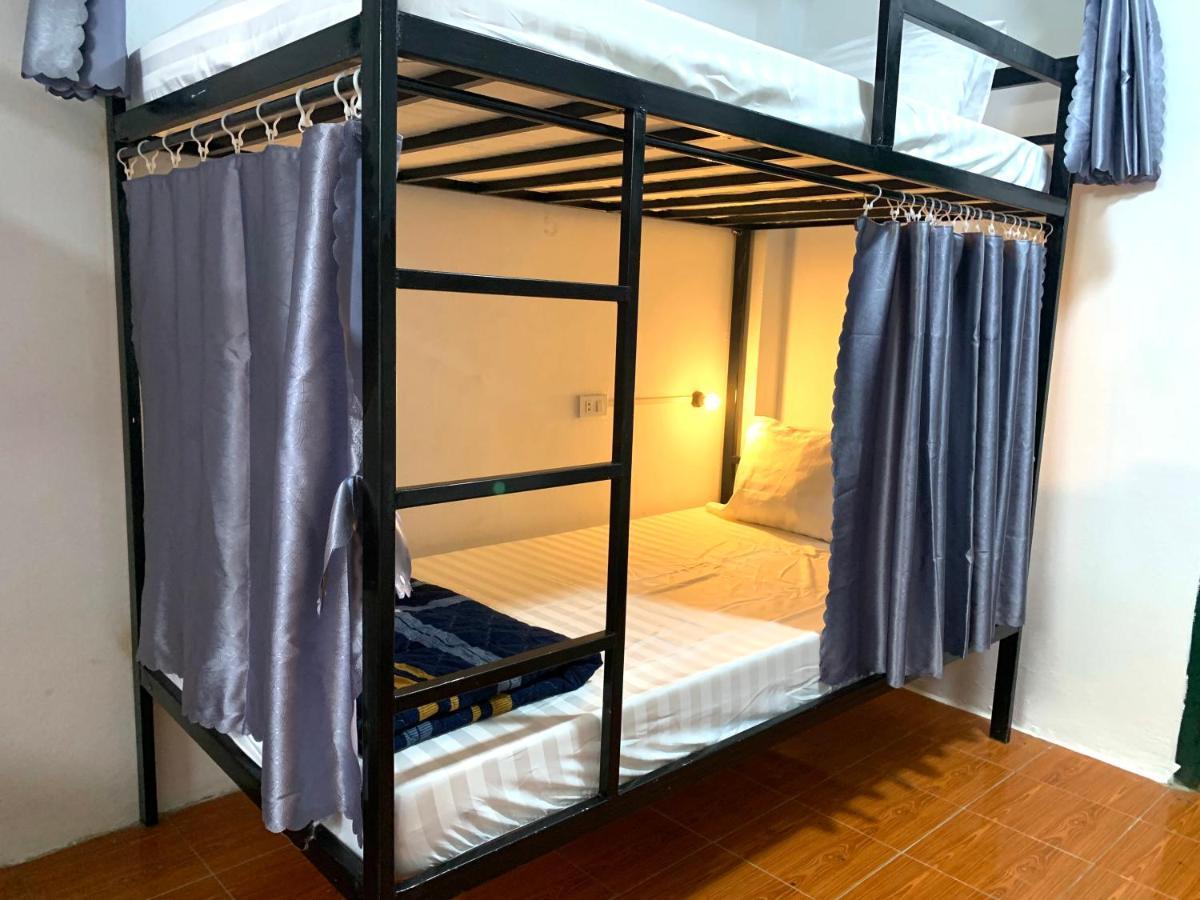 Vang Vieng Lily Backpackers Hostel Екстериор снимка