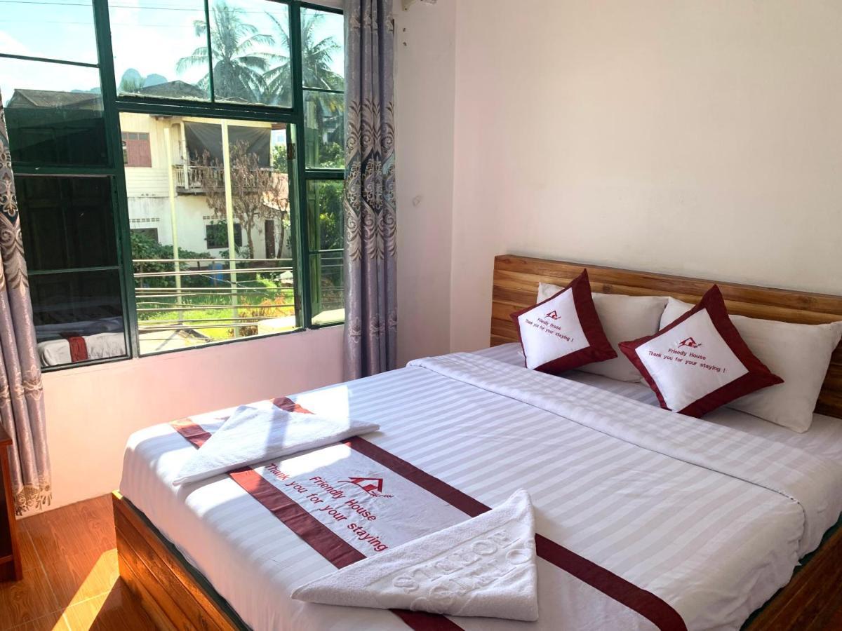 Vang Vieng Lily Backpackers Hostel Екстериор снимка