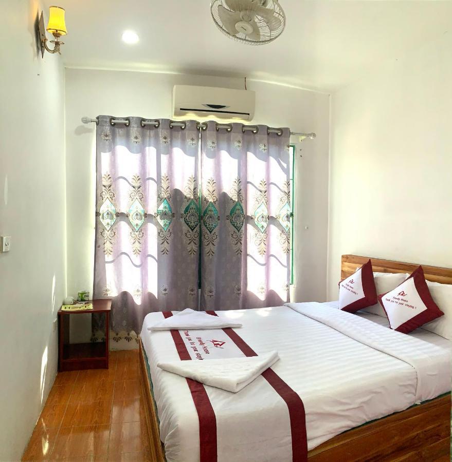Vang Vieng Lily Backpackers Hostel Екстериор снимка