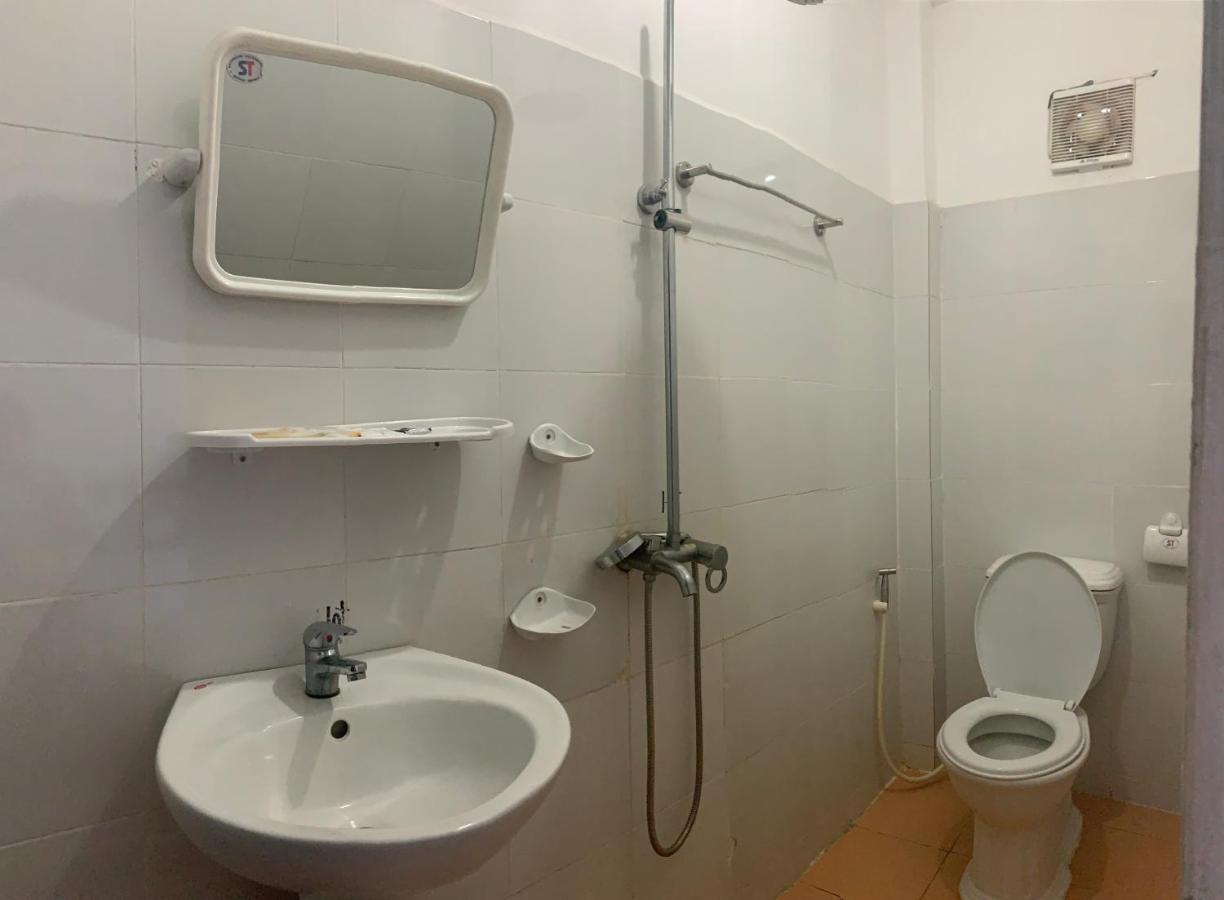 Vang Vieng Lily Backpackers Hostel Екстериор снимка