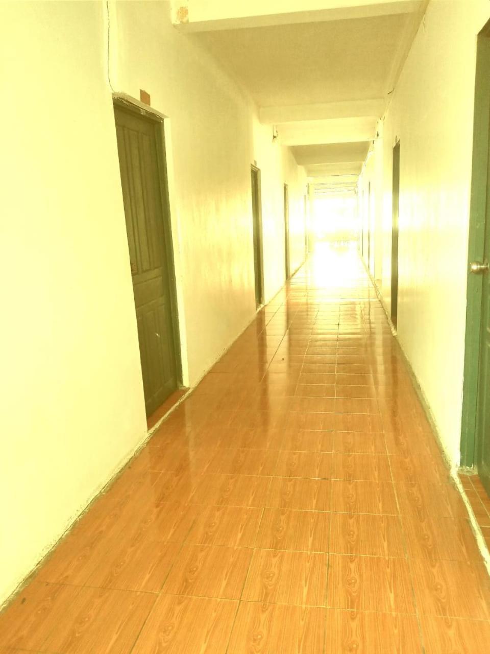 Vang Vieng Lily Backpackers Hostel Екстериор снимка